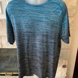 Gently Used Men's LuLu Metal Vent Short Sleeve Baltic Blue & Black Ombre -XXL